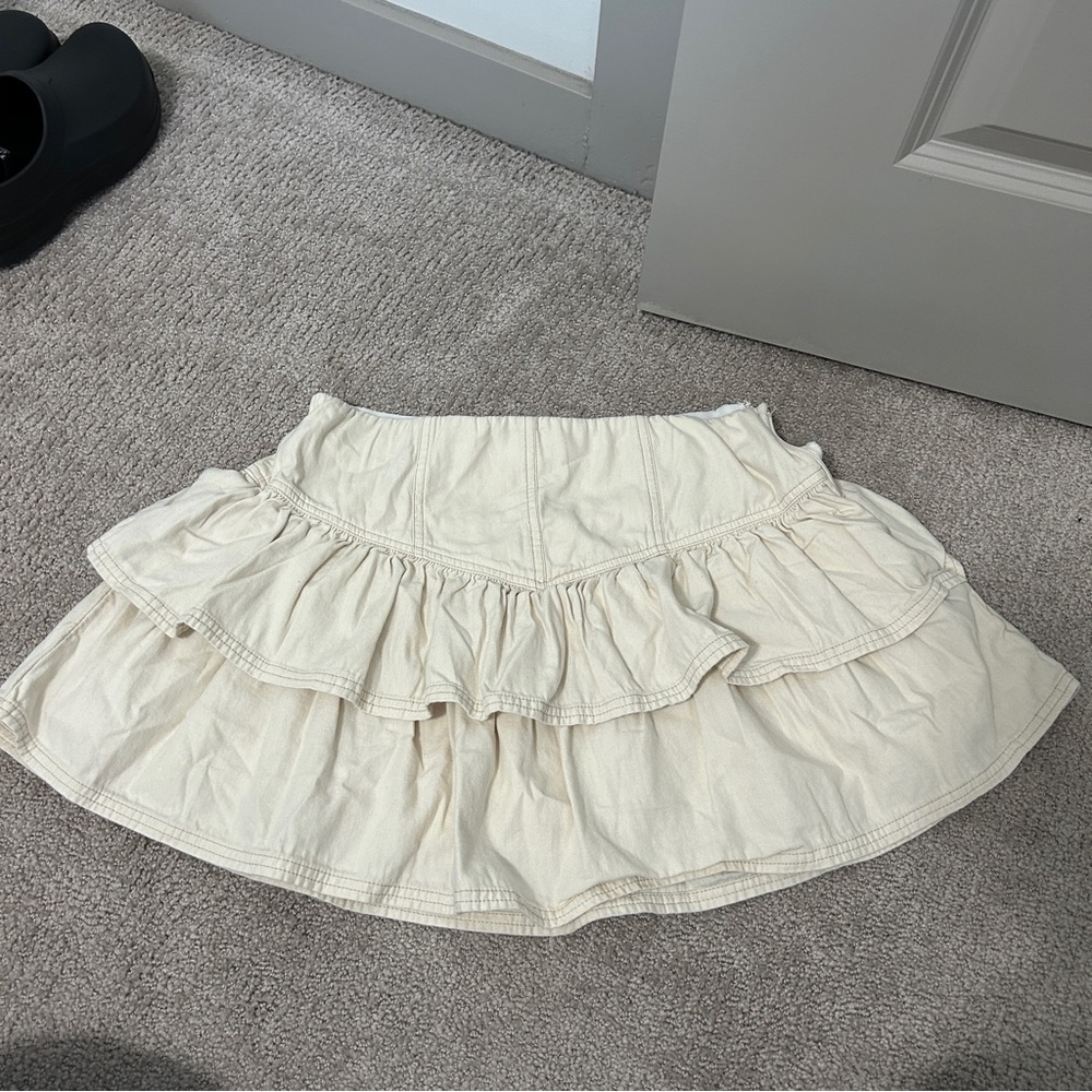American Eagle Outfitters Cream Tiered Ruffle Skirt